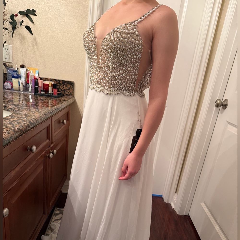 NWT Lulu's Elegant Pearl-Embellished White Gown.